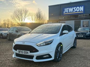 Ford Focus 2.0 TDCi ST-3 Euro 6 (s/s) 5dr