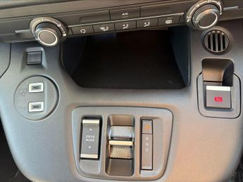 Toyota ProAce 50kWh Icon Medium Panel Van Auto MWB 6dr (7kW OBC)