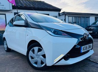 Toyota AYGO 1.0 VVT-i x-play Euro 6 5dr