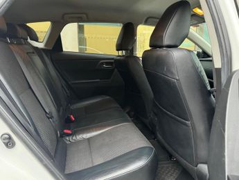 Toyota Auris 1.8 VVT-h Excel CVT Euro 5 (s/s) 5dr