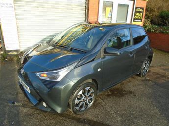 Toyota AYGO 1.0 VVT-i x-plore Euro 6 5dr