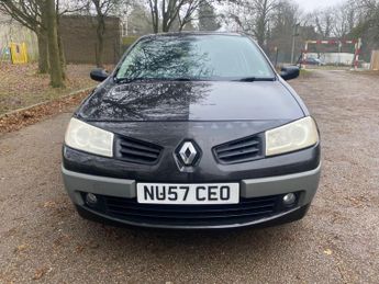 Renault Megane 1.6 VVT Dynamique 5dr