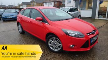 Ford Focus 1.0T EcoBoost Titanium Euro 5 (s/s) 5dr