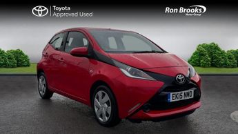 Toyota AYGO 1.0 VVT-i x-play x-shift Euro 5 5dr Euro 5