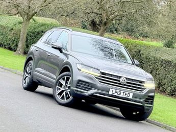 Volkswagen Touareg 3.0 TDI V6 SEL Tiptronic 4Motion Euro 6 (s/s) 5dr