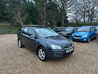 Ford Focus 2.0 Ghia 5dr