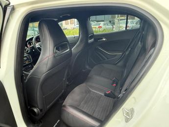Mercedes-Benz GLA 2.1 GLA220 CDI AMG Line 7G-DCT 4MATIC Euro 6 (s/s) 5dr