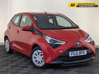 Toyota AYGO 1.0 VVT-i x-play Euro 6 5dr (Safety Sense)