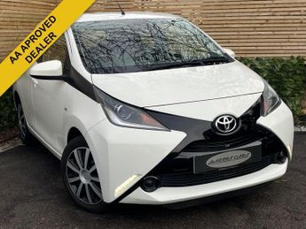 Toyota AYGO 1.0 VVT-i x-play Hatchback 5dr Petrol Manual Euro 6 (68 ps) 12 M