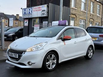 Peugeot 208 1.2 VTi Roland Garros Euro 5 5dr