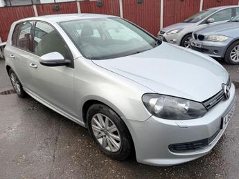 Volkswagen Golf TDi 1.6 TDI BlueMotion Euro 5 (s/s) 5dr