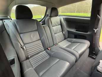 Volvo C30 2.5 T5 R-Design Sports Coupe Geartronic Euro 5 3dr