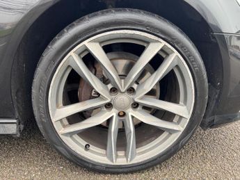 Audi A6 Avant 2.0 TDI ultra Black Edition S Tronic Euro 6 (s/s) 5dr