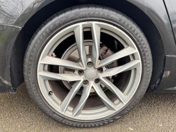 Audi A6 Avant 2.0 TDI ultra Black Edition S Tronic Euro 6 (s/s) 5dr