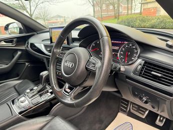 Audi A6 Avant 2.0 TDI ultra Black Edition S Tronic Euro 6 (s/s) 5dr