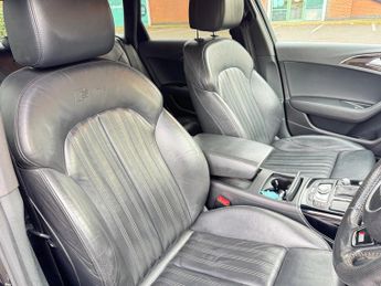 Audi A6 Avant 2.0 TDI ultra Black Edition Estate 5dr Diesel S Tronic Euro 6 (s