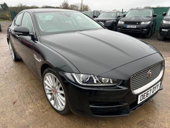 Jaguar XE 2.0d Portfolio Auto AWD Euro 6 (s/s) 4dr