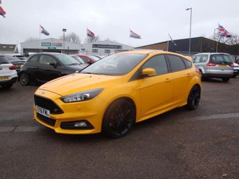 Ford Focus 2.0T EcoBoost ST-3 Euro 6 (s/s) 5dr