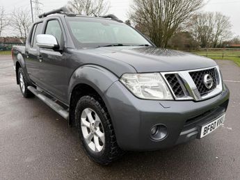 Nissan Navara 2.5 dCi Tekna Auto 4WD Euro 4 4dr