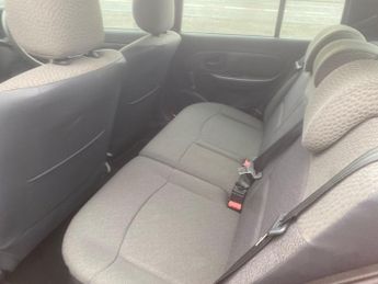 Renault Clio 1.4 16v Expression 5dr