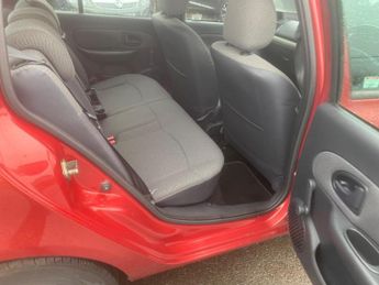 Renault Clio 1.4 16v Expression 5dr