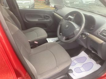 Renault Clio 1.4 16v Expression 5dr