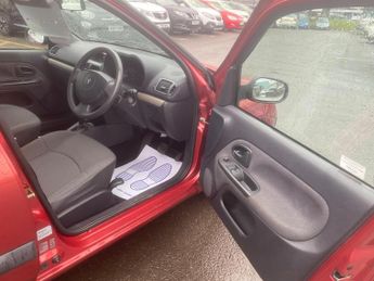 Renault Clio 1.4 16v Expression 5dr