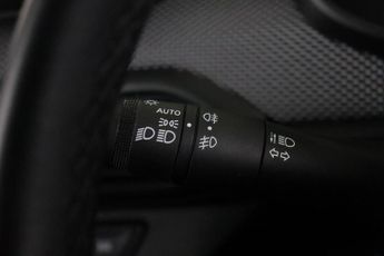 Dacia Sandero 1.0 TCe Comfort Euro 6 (s/s) 5dr