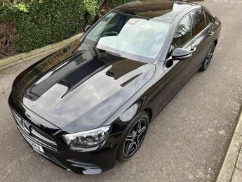 Mercedes-Benz E Class 2.0 E300e 13.5kWh AMG Line Night Edition (Premium Plus) G-Tronic