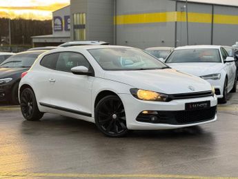 Volkswagen Scirocco 2.0 TDI BlueMotion Tech DSG Euro 5 (s/s) 3dr (Nav)