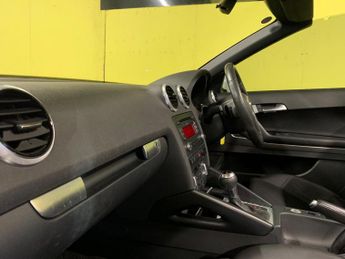 Audi A3 Cabriolet 2.0 TDI S line S Tronic Euro 5 (s/s) 2dr