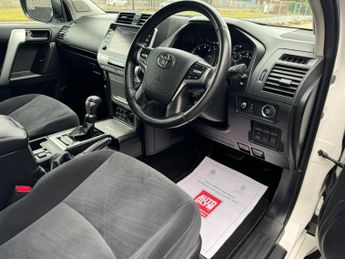 Toyota Land Cruiser 2.8D Active Auto 4WD Euro 6 (s/s) 5dr (7 Seat)