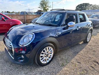 MINI Hatch 1.5 Cooper Auto Euro 6 (s/s) 5dr