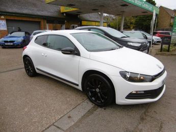 Volkswagen Scirocco 2.0 TDI BlueMotion Tech Euro 5 (s/s) 3dr (Nav)