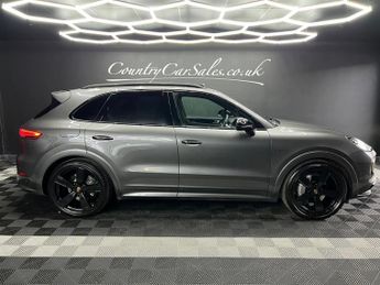 Porsche Cayenne 3.0 V6 E-Hybrid 14.1kWh TiptronicS 4WD Euro 6 (s/s) 5dr (3.6kW C