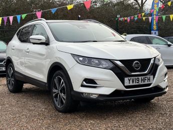 Nissan Qashqai 1.3 DIG-T N-Connecta Euro 6 (s/s) 5dr