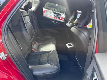 Volvo XC60 2.0 D4 R-Design Auto AWD Euro 6 (s/s) 5dr