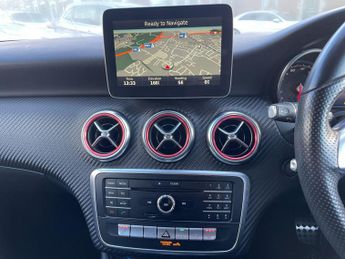 Ford Focus 1.6 Zetec Powershift Euro 5 5dr
