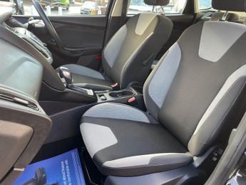 Ford Focus 1.6 Zetec Powershift Euro 5 5dr