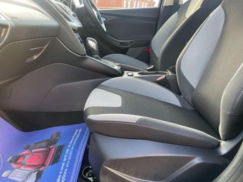 Ford Focus 1.6 Zetec Powershift Euro 5 5dr