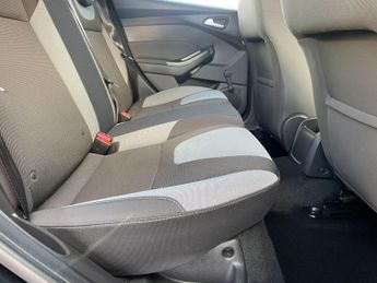 Ford Focus 1.6 Zetec Powershift Euro 5 5dr