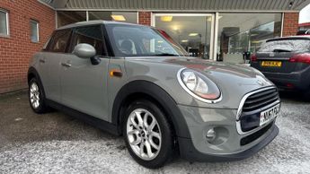 MINI Hatch 1.5 Cooper Euro 6 (s/s) 5dr