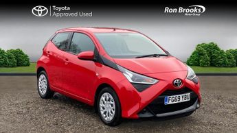 Toyota AYGO 1.0 VVT-i x-play x-shift Euro 6 5dr