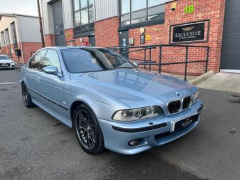 BMW M5 4.9i 4dr