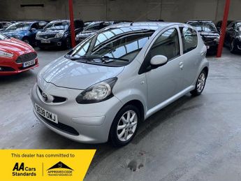 Toyota AYGO 1.0 VVT-i Platinum Euro 4 5dr