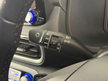 Hyundai KONA 39kWh Premium Auto 5dr (10.5kW Charger)