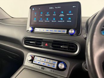 Hyundai KONA 39kWh Premium Auto 5dr (10.5kW Charger)
