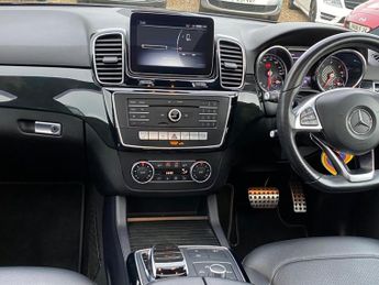 Mercedes-Benz GLE 3.0 GLE350d V6 AMG Night Edition (Premium Plus) G-Tronic 4MATIC 