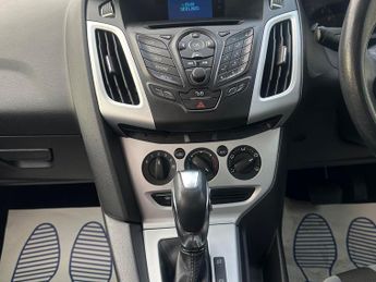 Ford Focus 1.6 Zetec Powershift Euro 5 5dr