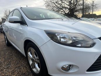 Ford Focus 1.6 Zetec Powershift Euro 5 5dr